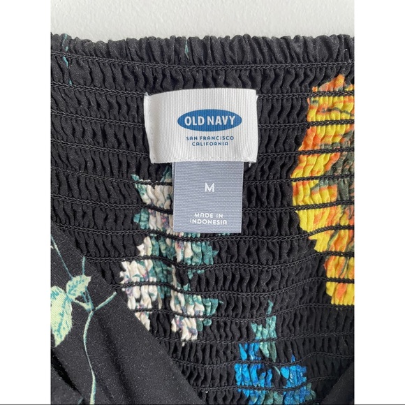 Floral Old Navy fit and flare dress - size medium - Picture 3 of 5